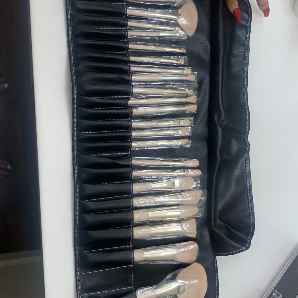 New Beauty Creations Brush Set